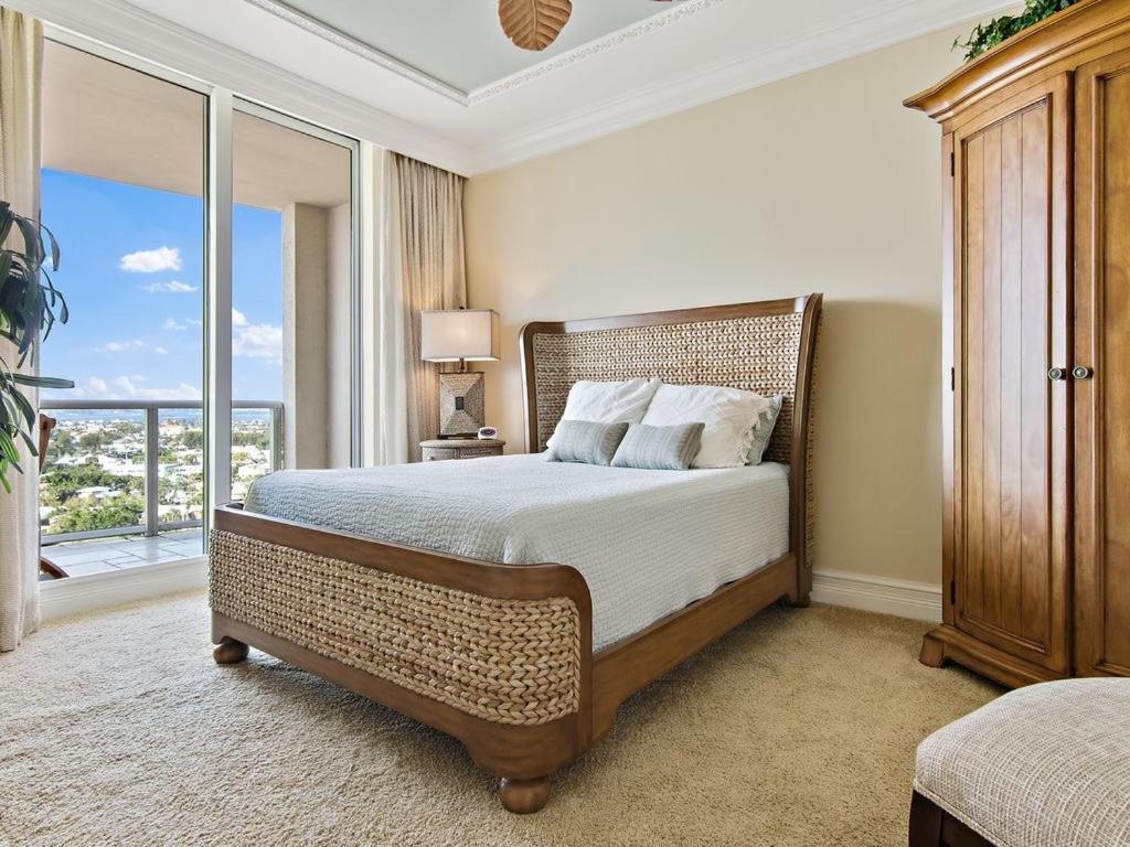 ריביירה ביץ' Ritz Carlton Luxurious Residence On Singer Island מראה חיצוני תמונה