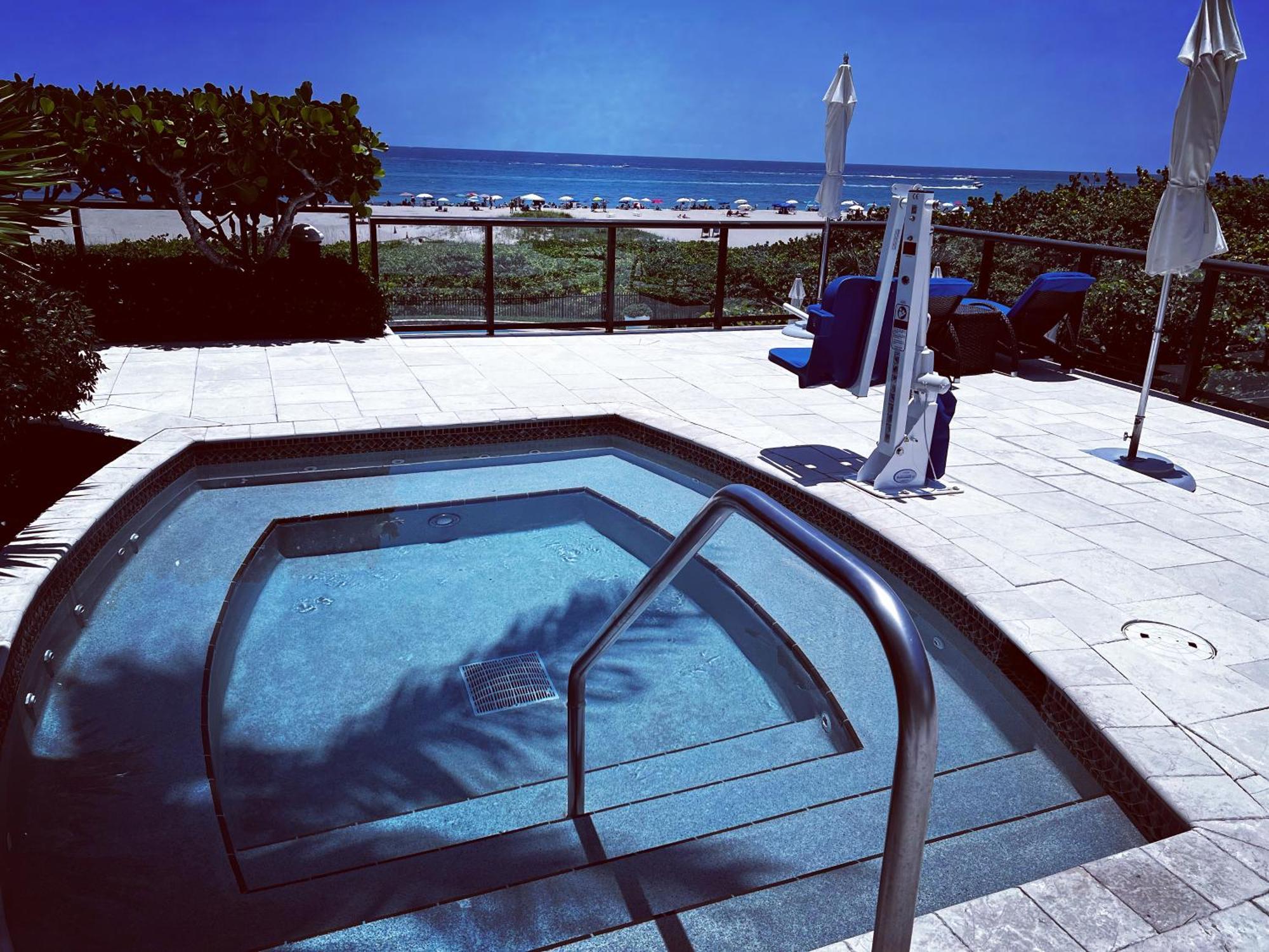 ריביירה ביץ' Ritz Carlton Luxurious Residence On Singer Island מראה חיצוני תמונה
